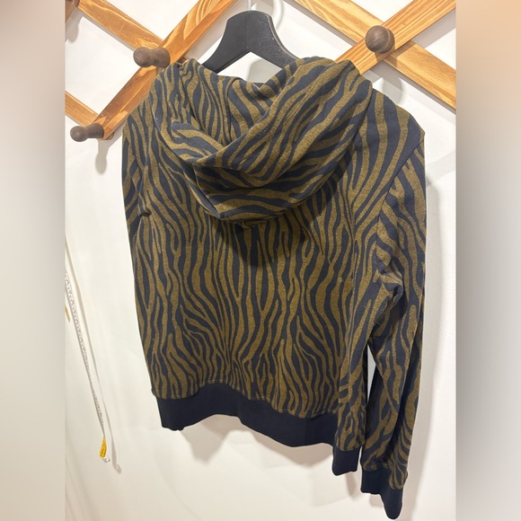 JOHNNY WAS ANIMAL PRINT ZIP UP HOODIE - Picture 7 of 8